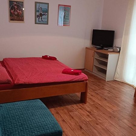 Apartmanek U Lanovky 扬斯凯拉兹涅 外观 照片